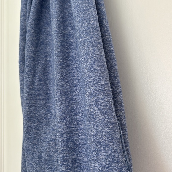 Lululemon light blue infinity wrap scarf with snaps, like new - Picture 2 of 4